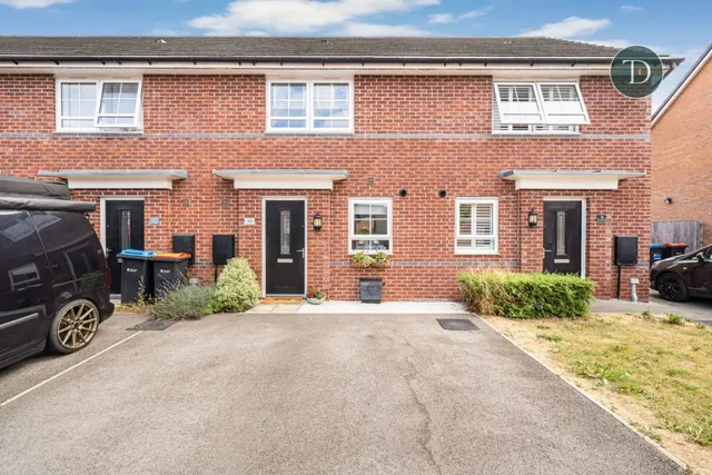 Columbia Road, Ellesmere Port, CH65 8AL, photo 1