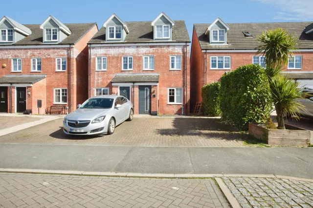 Olivewood Road, Preston, PR5, photo 1