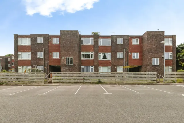 2 bedroom flat, Oval Grange, Hartlepool, TS26