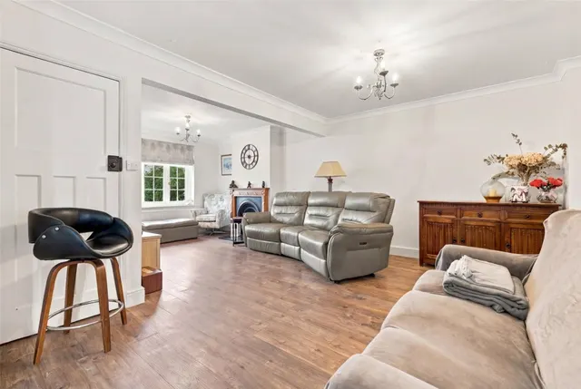 with 4 bedrooms in Great Hallingbury, Bishop's Stortford, CM22, photo 3