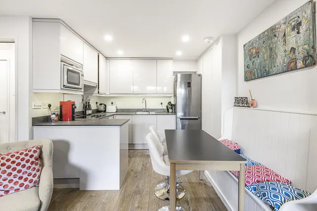 Photo 2 — Rampayne Street Pimlico, London SW1V 2QT