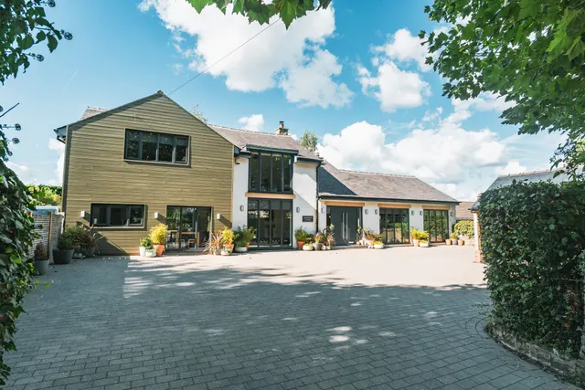 The Green, Hasland, S41, photo 1
