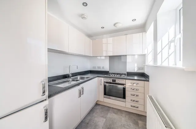 Norwood Drive, Menston, LS29, photo 2