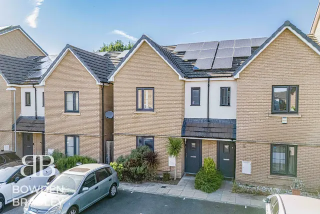 Reservoir Way, Hainault, IG6, photo 1