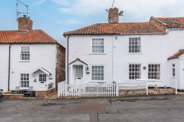 Restored Grade II Idyllic Cottage in, photo 1