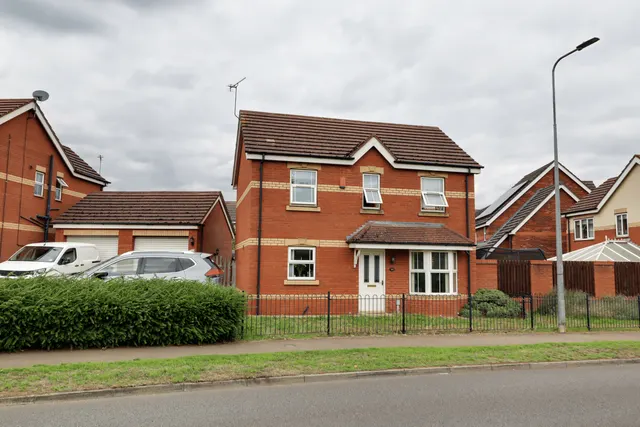 Birch Drive, Scunthorpe, DN16, photo 1