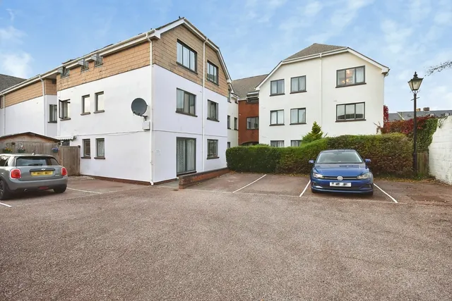 Kerslake Court, Honiton, EX14, photo 1