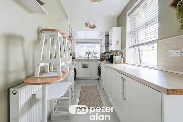 Glasbrook Terrace, Mountain Ash, CF45, photo 3
