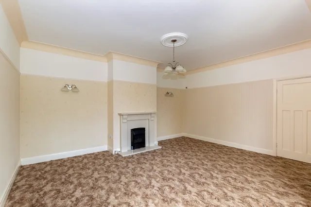 Broadway, Rhos on Sea, LL28, photo 2