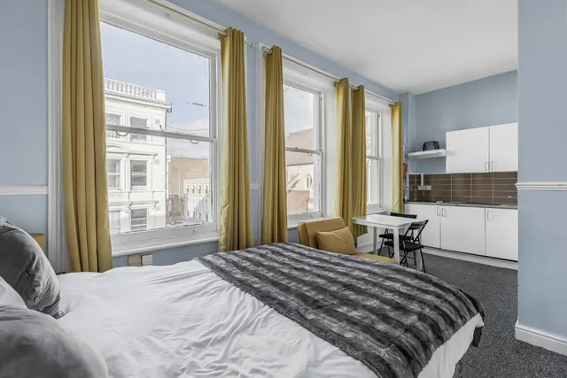 Castletown Road, West Kensington, London, W14, photo 1