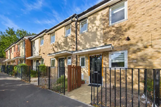 Tay Road, Tilehurst, RG30, photo 1
