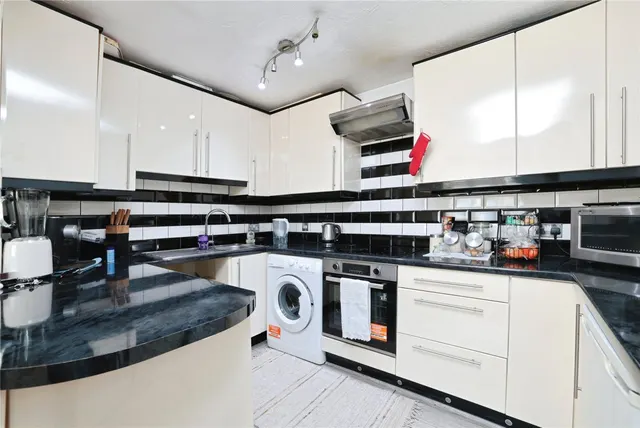 Rabournmead Drive, Northolt Fees Apply, UB5, photo 1