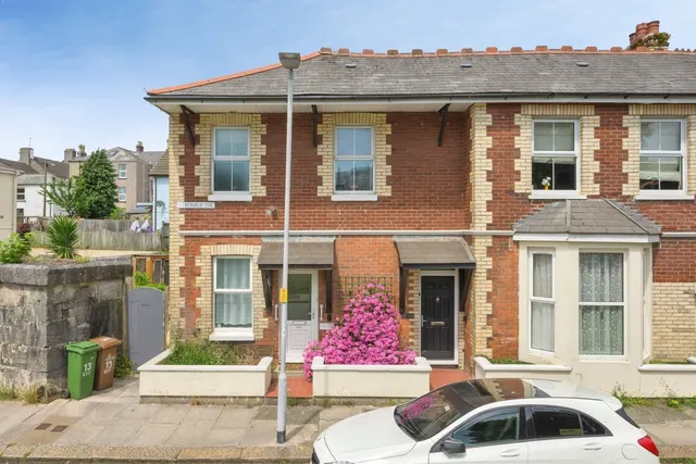 Ronald Terrace, Plymouth, PL2, photo 1