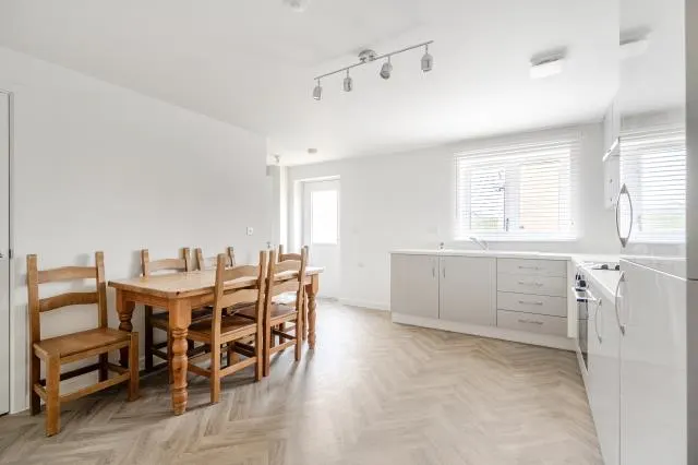 Martingale Grove, Arborfield Green, RG2, photo 2