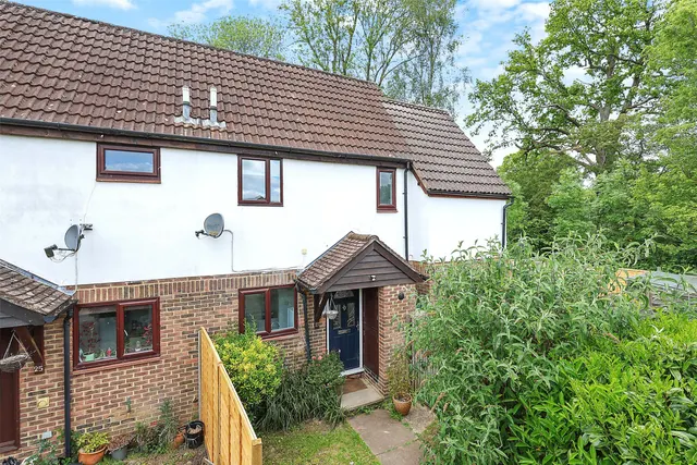 Elder Way, North Holmwood, RH5, photo 1