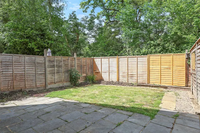 Elder Way, North Holmwood, RH5, photo 2