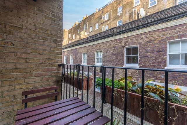 Photo 2 — 4 Rutland Mews, London