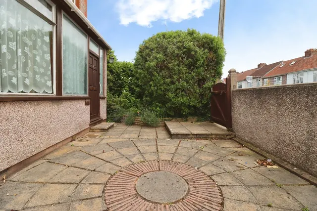 Photo 3 — Filton Avenue, Horfield, Bristol, Gloucestershire, BS7
