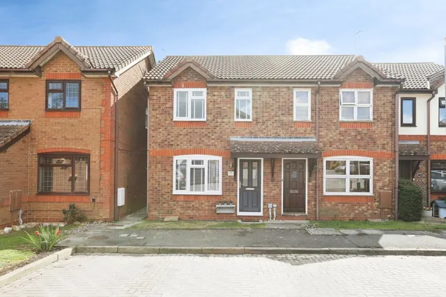 Appleford Drive, Minster on Sea, ME12, photo 1