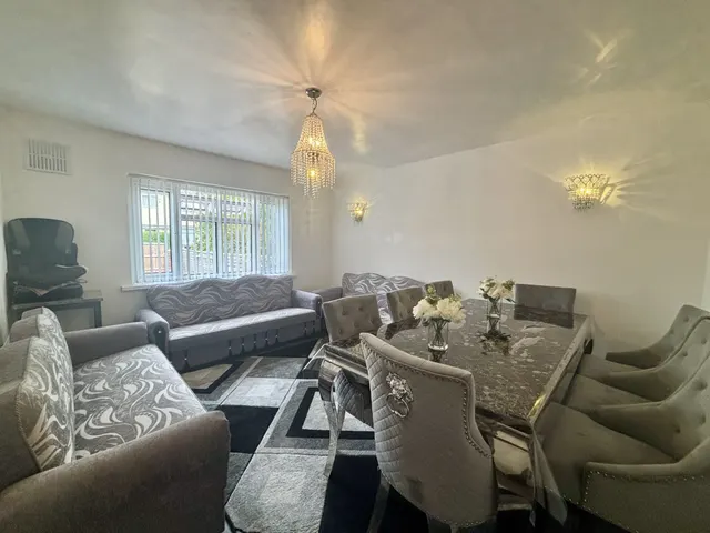 Waldrons Moor, Kings Heath, B14, photo 1
