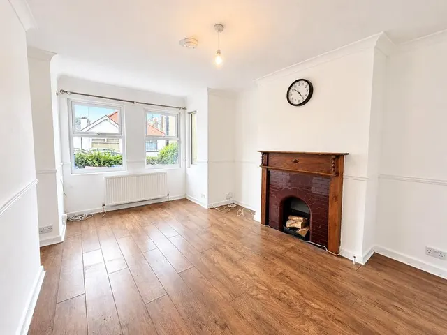 Gainsborough Drive, Westcliff-on-Sea, SS0, photo 3