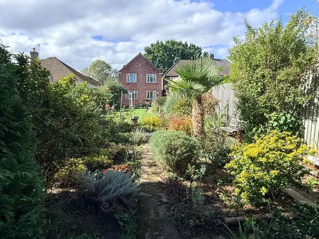 Spencefield Drive, Leicester, LE5, photo 3