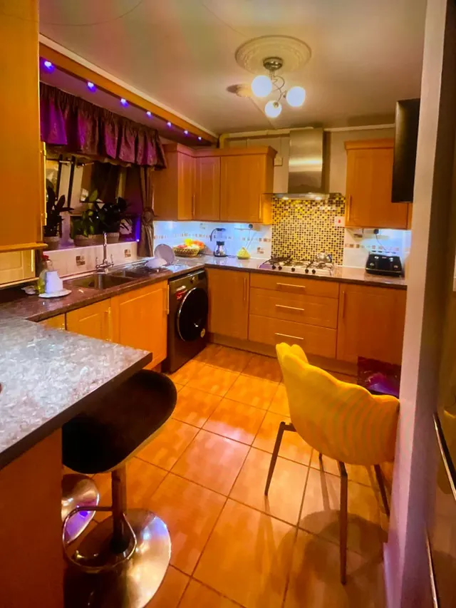 Boyd Street, London, E1, photo 2
