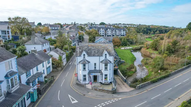 Photo 2 — 2b, Pen Y Bont, Abersoch, Pwllheli, Gwynedd, LL53 7HQ