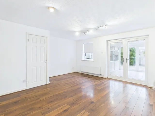 Shiregreen, Sutton, WA9, photo 3