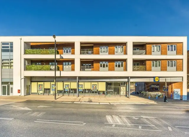 Beulah Hill, Streatham, SE19, photo 1