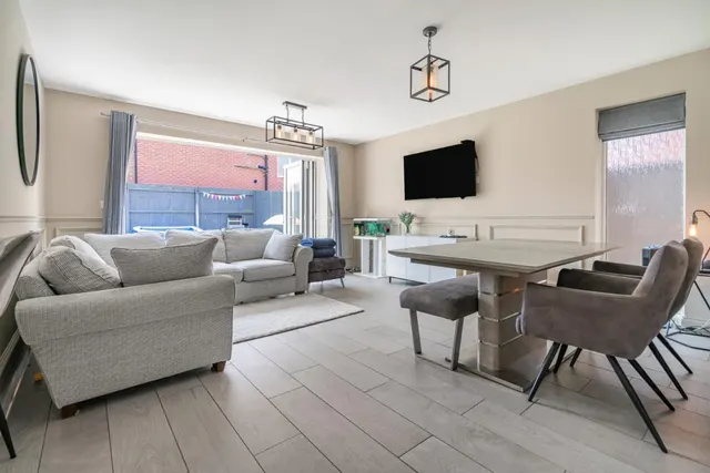 Church Vale, Worsley, M28, photo 3