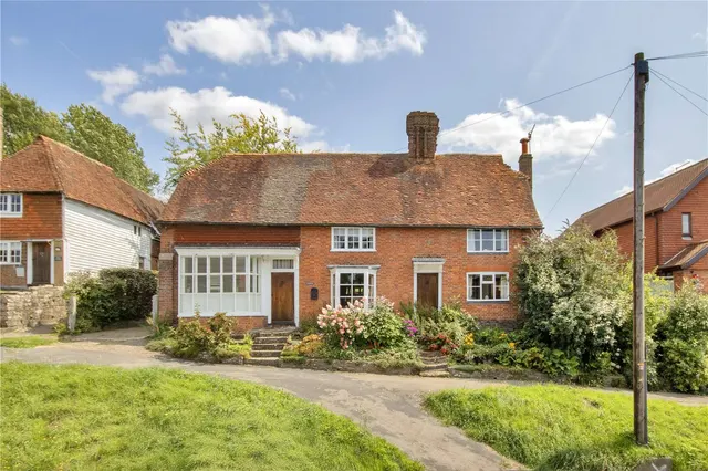 School Hill, Lamberhurst, Tunbridge Wells, Kent, TN3 8DQ, photo 1