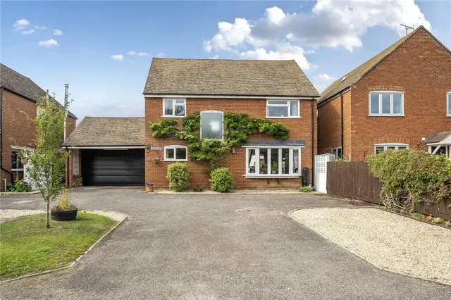 Bicester Road, Buckingham, MK18, photo 1