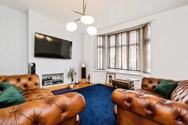 Photo 2 — Marmion Avenue, London, E4