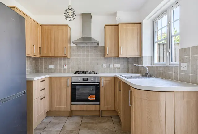 Photo 3 — Westbury View, Somerset, Peasedown St. John, BA2 8TZ