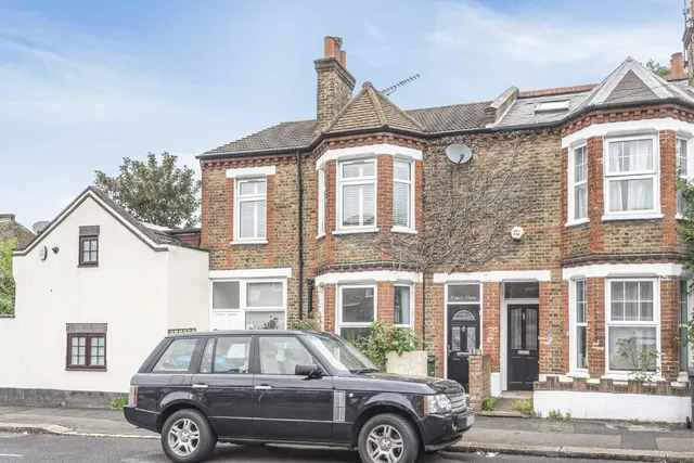 Chale Road, SW2, photo 1