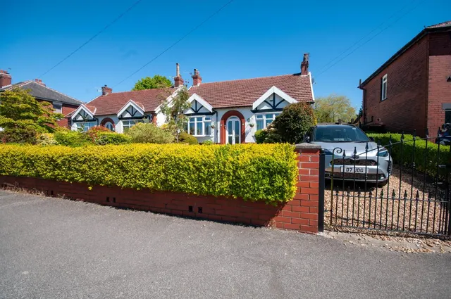 Countess Lane, Radcliffe, Manchester, M26 3WF, photo 1