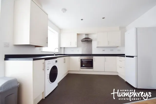 Lyme Valley Mews, Newcastle-Under-Lyme, ST5, photo 3
