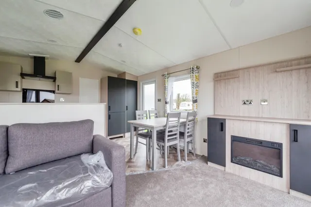 Lincoln Road, Tuxford, NG22, photo 2