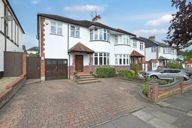 Worcester Crescent, Woodford Green, IG8