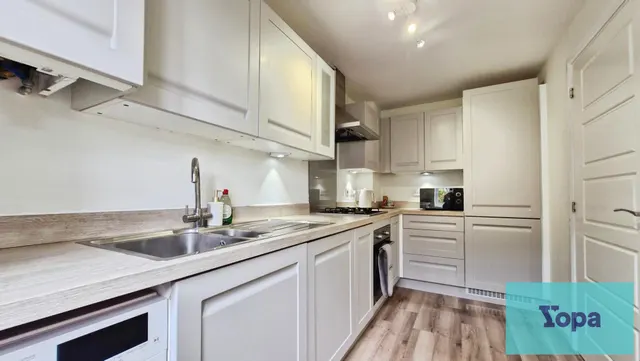 Bird Way, Lawley, TF4, photo 2
