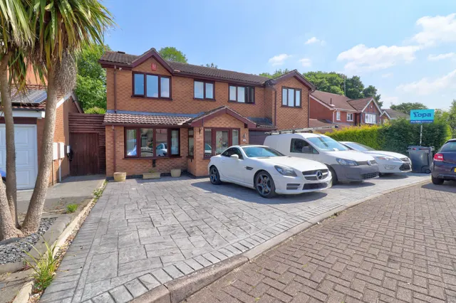 Parkside Close, Leicester, LE4, photo 1