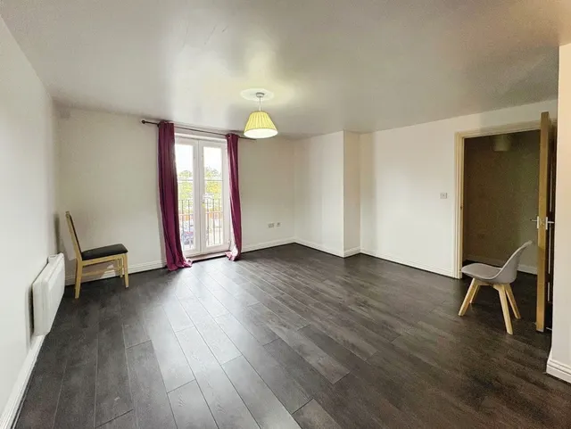 Tudor Way, Knaphill, GU21, photo 2