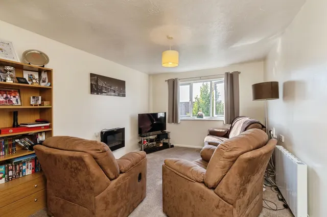 Abbotswood, Yate, BS37, photo 3