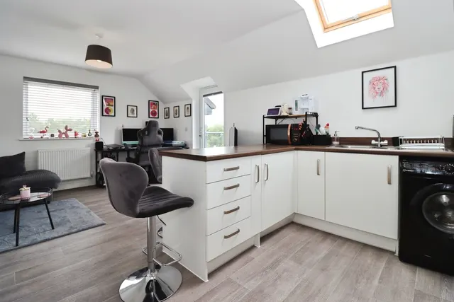 Photo 3 — Dowsell Way, Yate, Bristol, BS37