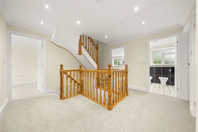 Photo 3 — Midway, Walton-on-Thames, Surrey, KT12