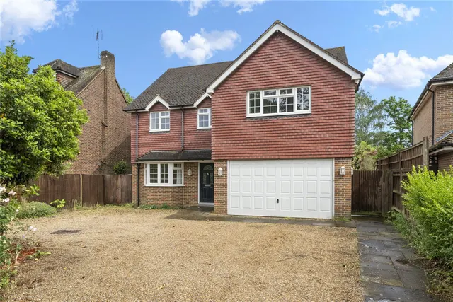 Midway, Walton-on-Thames, Surrey, KT12, photo 1
