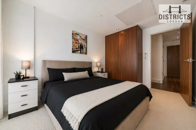 Talisman Tower, Lincoln Plaza, E14, photo 3