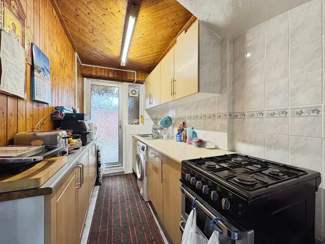 Fourland Walk, Edgware, HA8, photo 3