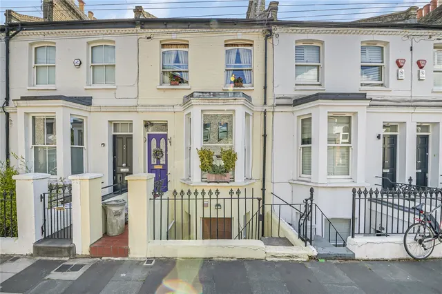 Hannell Road, London, SW6, photo 1